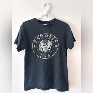 VINTAGE Tennessee River Ramones Band T-Shirt 2004 Y2K